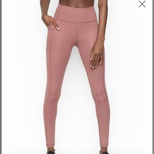 VICTORIA SPORT KNOCKOUT LEGGING
